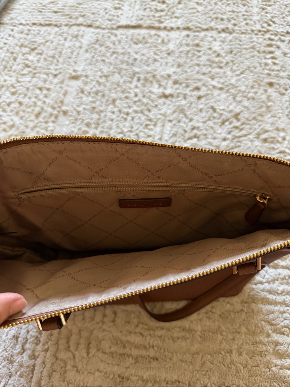 Michael Kors Charlotte Top Zip Tote Brown Saffiano Leather - Picture 5 of 9